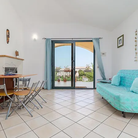 Oltre Casa * Porto San Paolo (Sardinia)